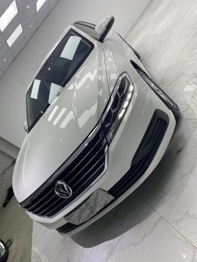 成都20年大众朗逸7