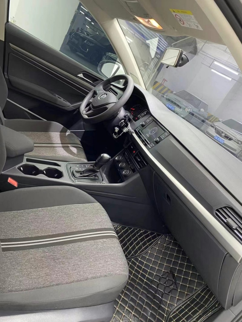 成都20年大众朗逸2