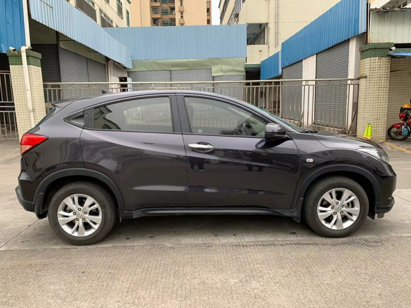 中山16年本田缤智5