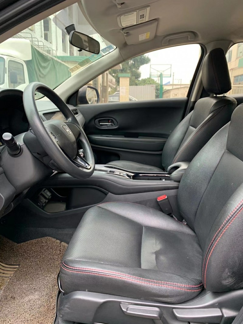 中山16年本田缤智9