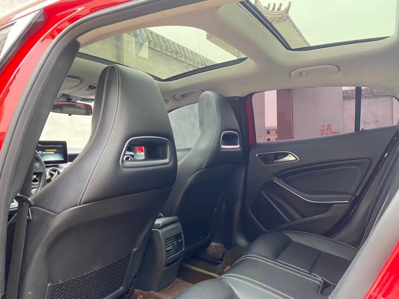 保定16年奔驰GLA6