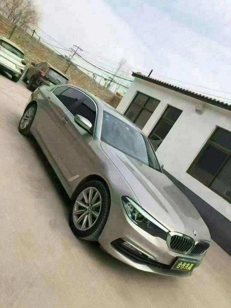 保定18年宝马5系8