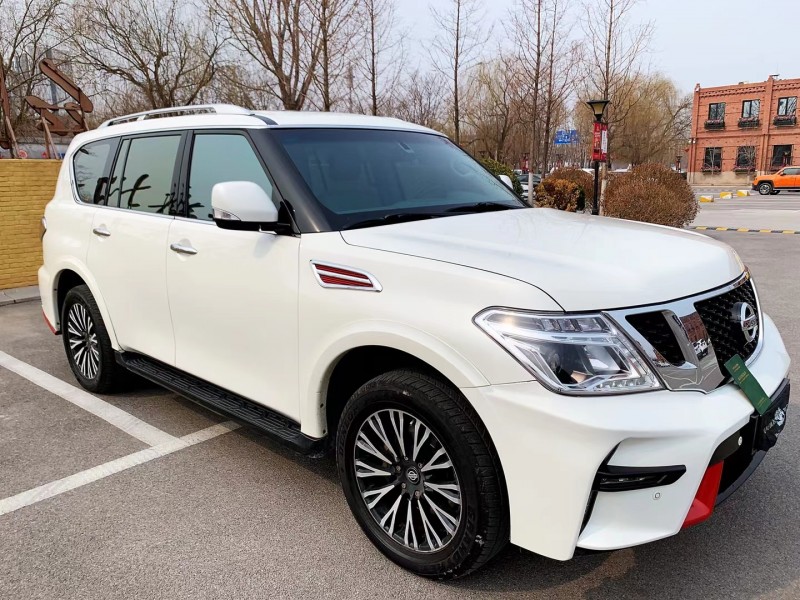 保定18年日产途乐7