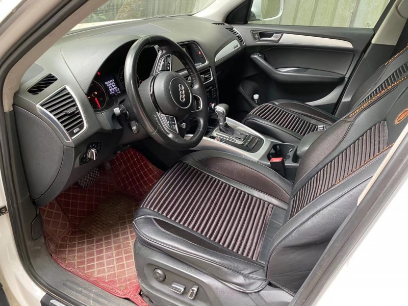 成都13年奥迪Q54