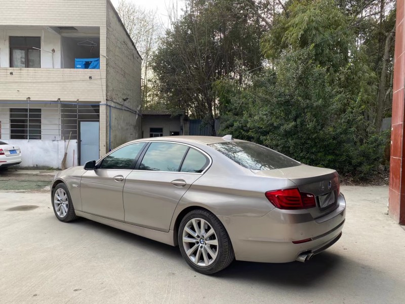 成都12年宝马5系7