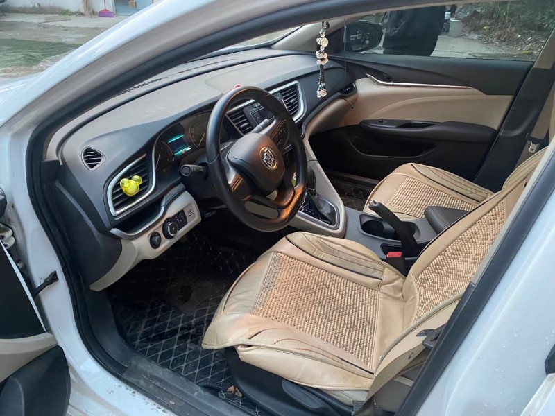 成都17年别克英朗GT4