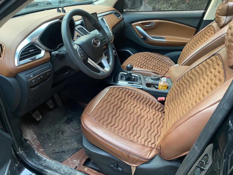 成都16年东南东南DX74