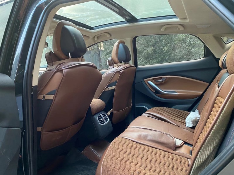 成都16年东南东南DX76