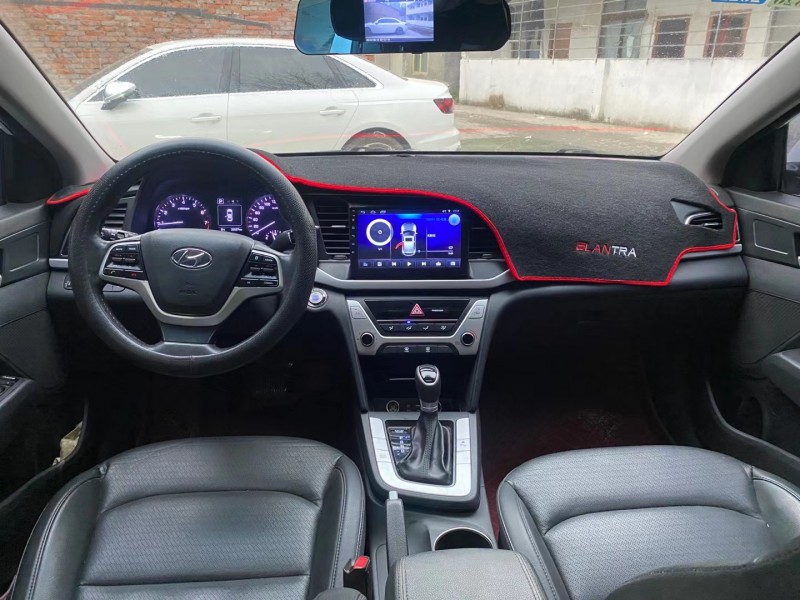 成都18年现代领动5