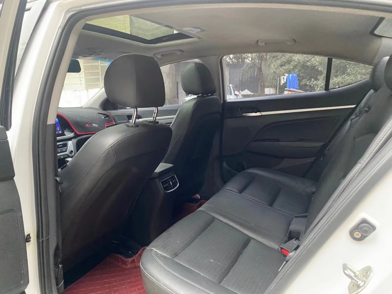 成都18年现代领动6