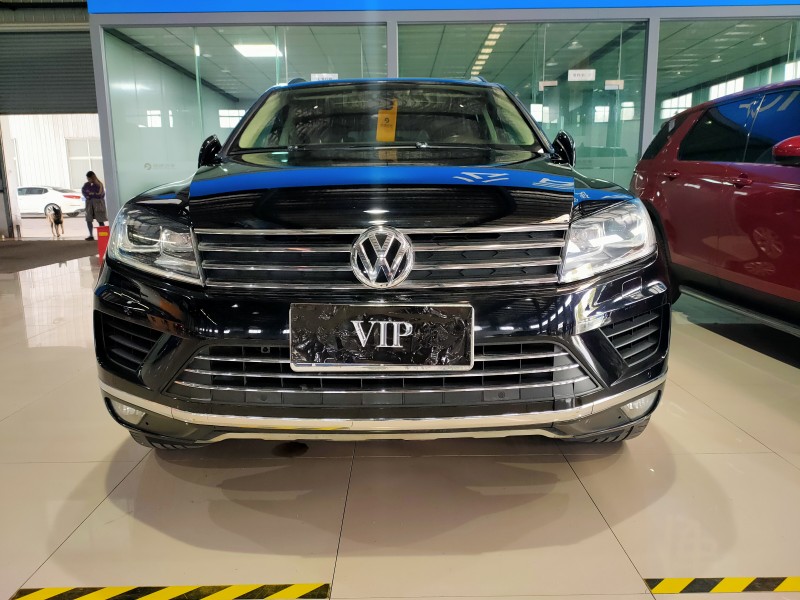 武汉16年大众途锐3