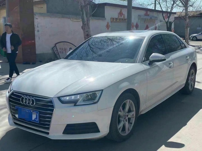 济宁17年奥迪A4L7