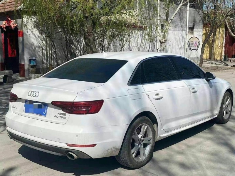 济宁17年奥迪A4L2