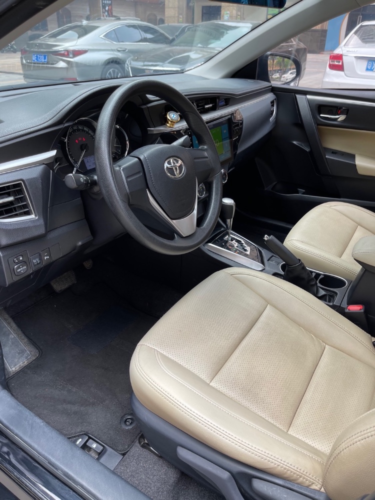 佛山16年丰田雷凌6