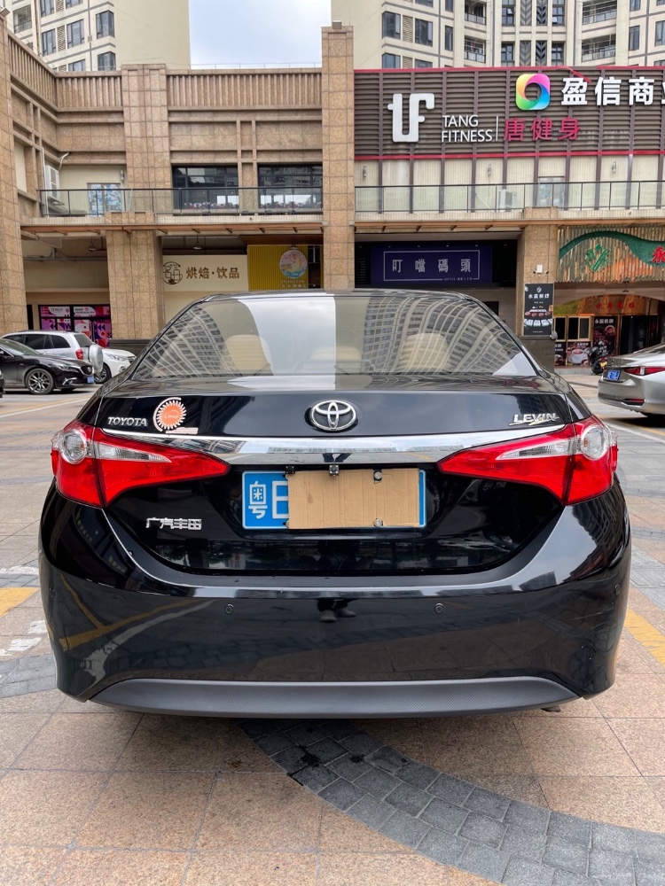 佛山16年丰田雷凌1