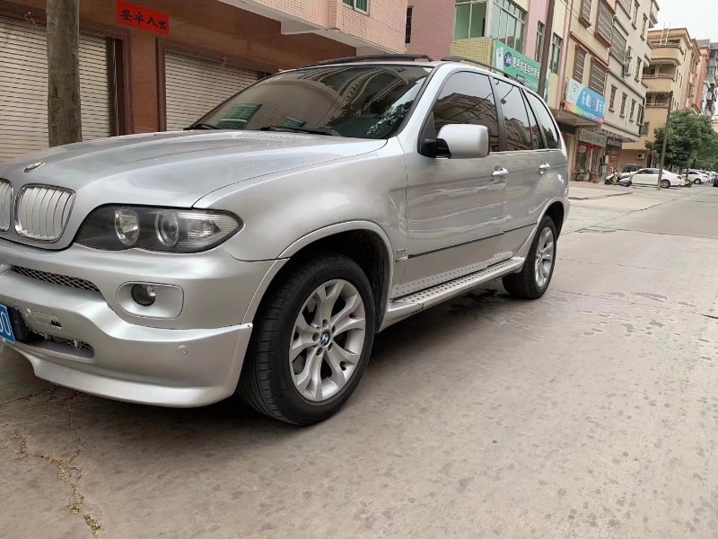 江门07年宝马X57