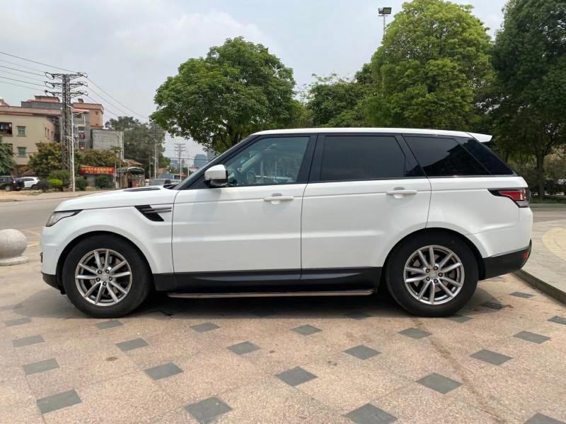 东莞17年路虎揽胜运动3