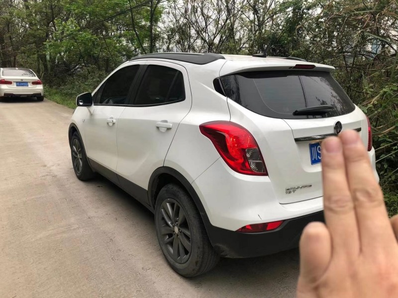 成都19年别克昂科拉5