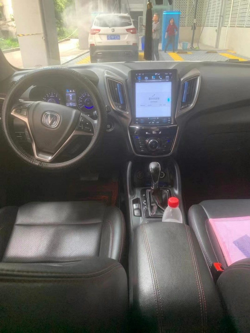 重慶17年長安汽車CS756