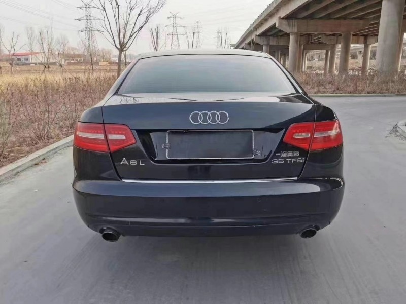 青岛12年奥迪A6L8