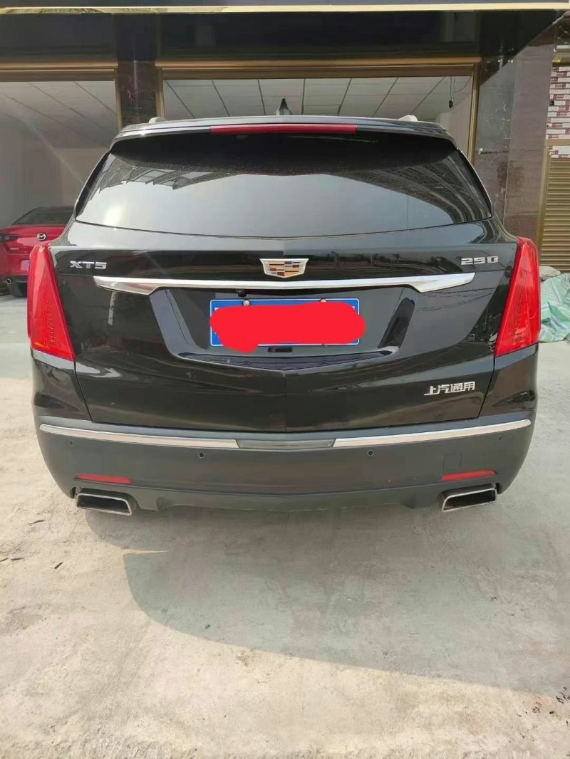 邵阳17年凯迪拉克XT59