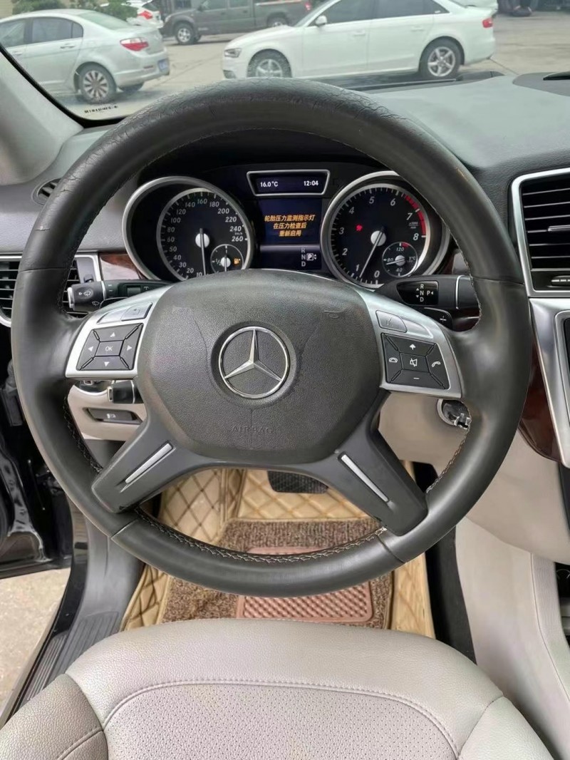 武汉13年奔驰ML5