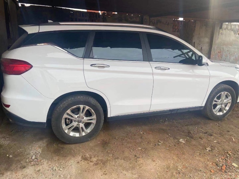 济宁17年哈弗哈佛M65