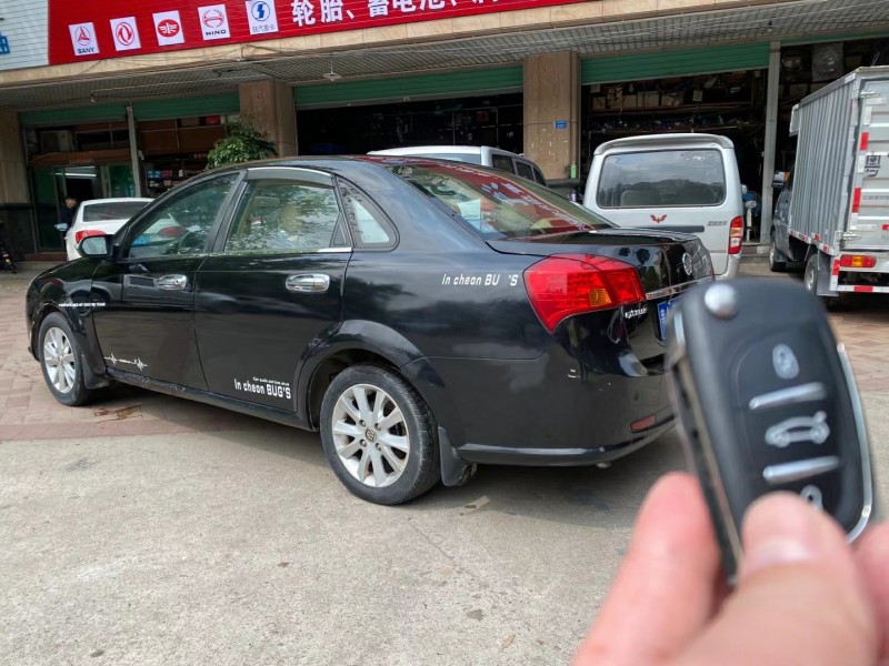 中山10年别克凯越6