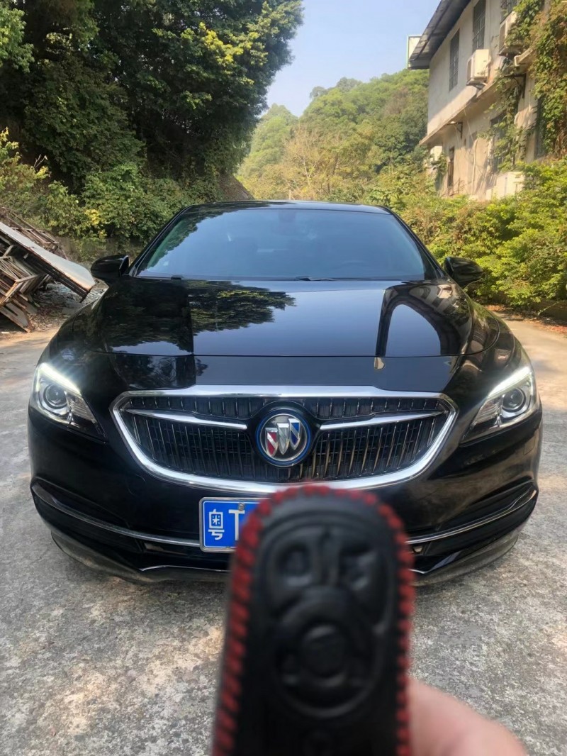 中山17年别克君越1