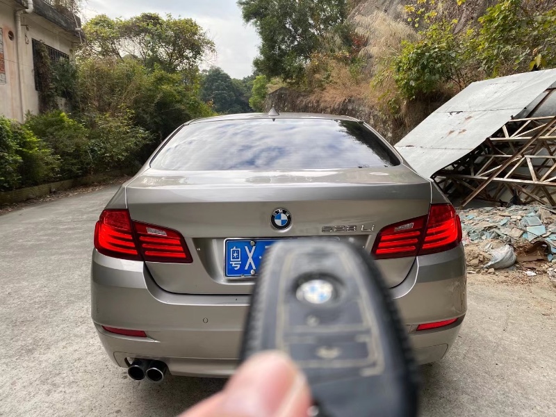 中山17年宝马5系5