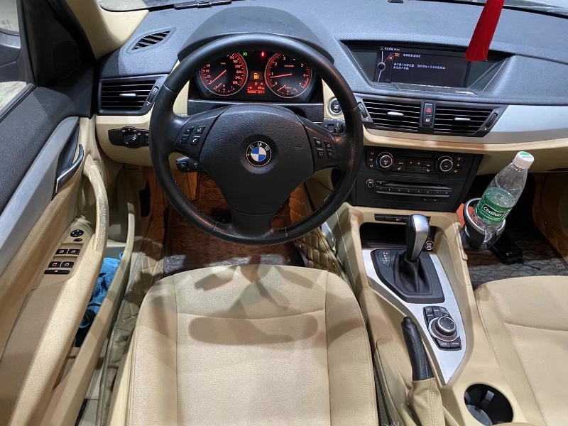 中山12年宝马X16