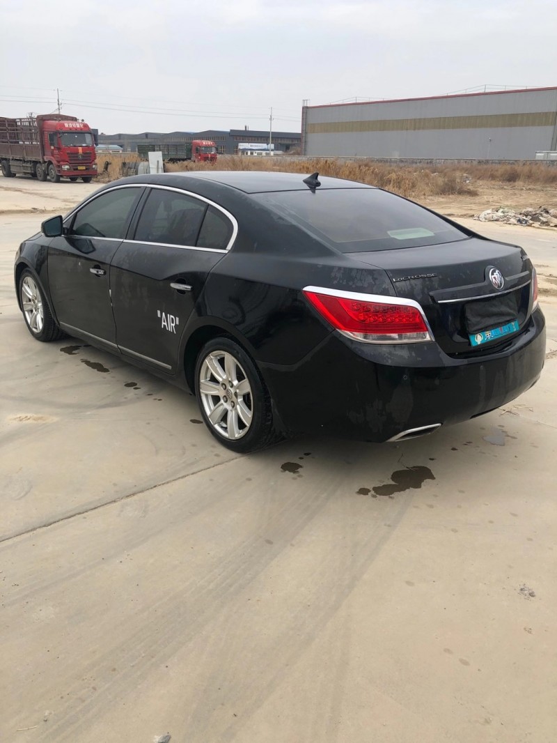 潍坊11年别克君越3