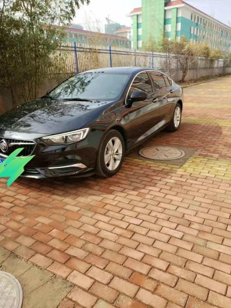 潍坊18年别克君威2