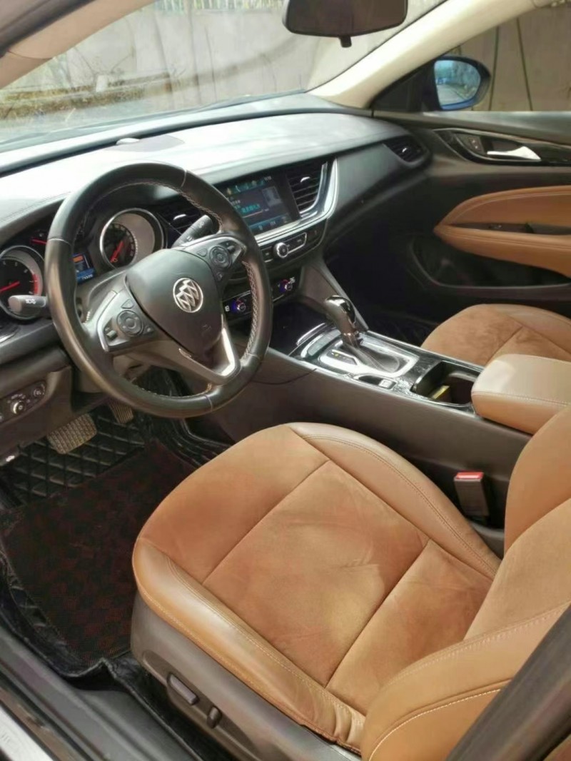 潍坊18年别克君威7