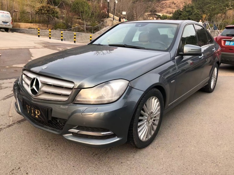 青岛13年奔驰C7