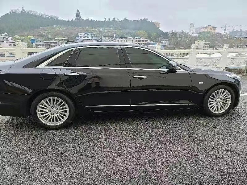 安順20年凱迪拉克CT66