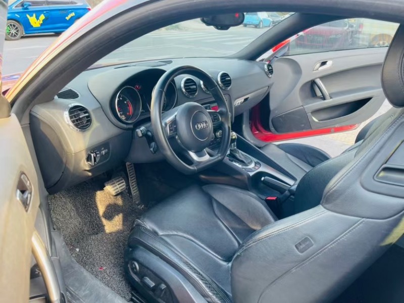 东莞11年奥迪TT3