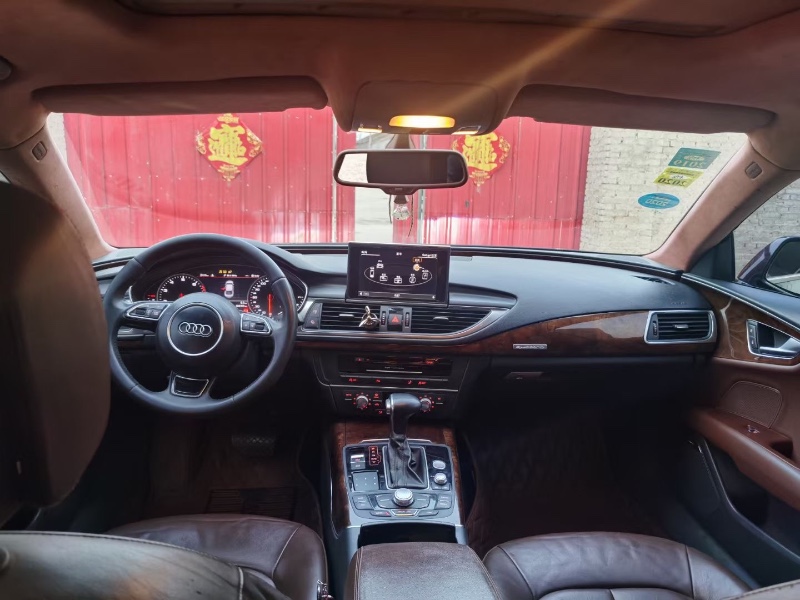 济宁13年奥迪A78