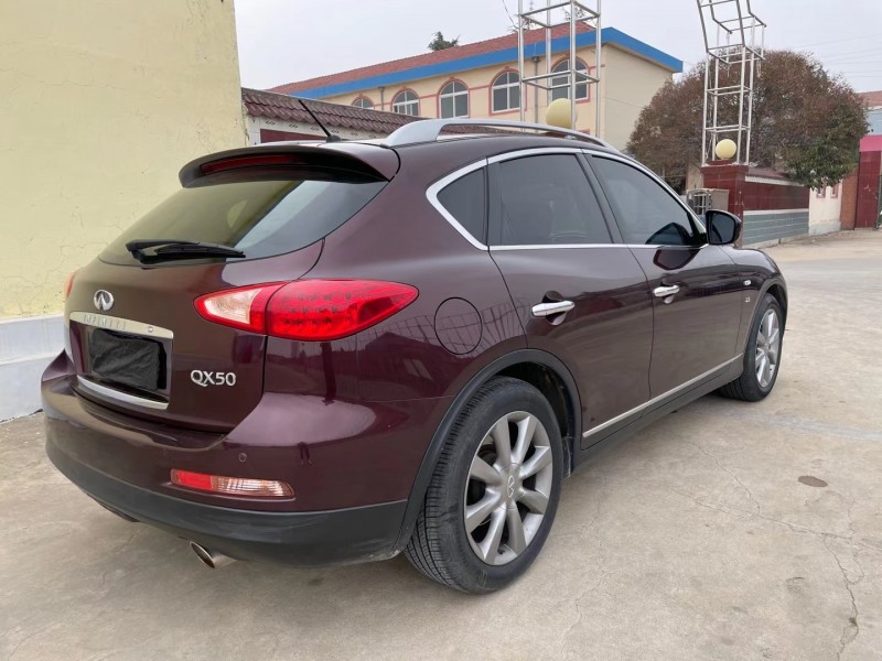 煙臺14年英菲尼迪QX508