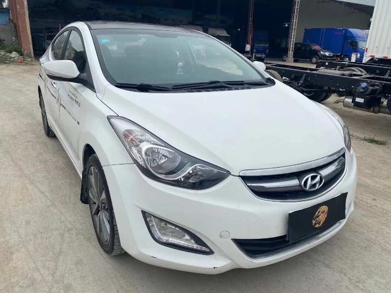 广州15年现代朗动7