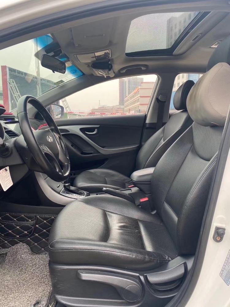 广州15年现代朗动6