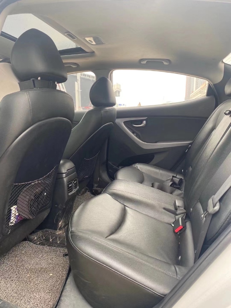 广州15年现代朗动4