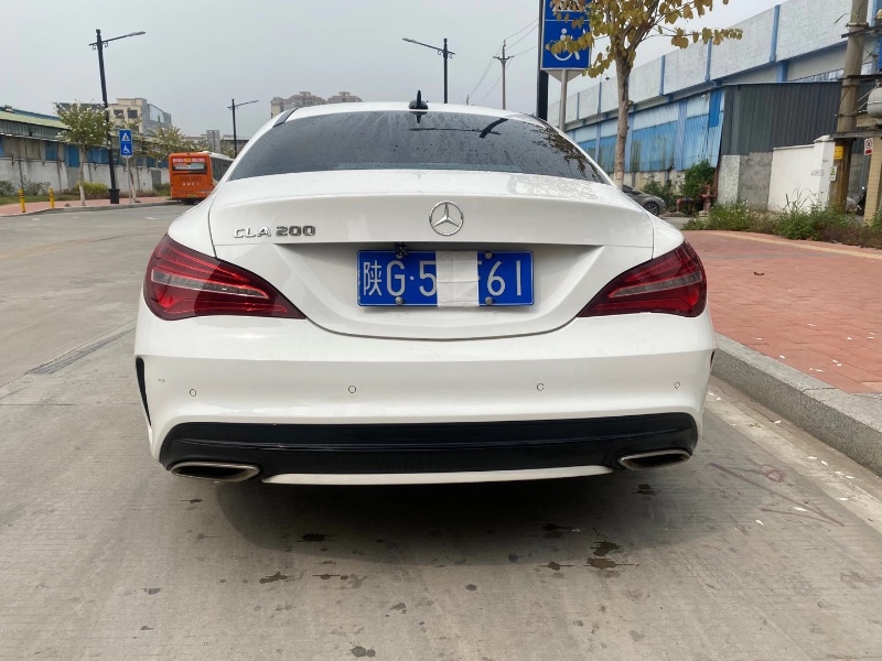 广州19年奔驰CLA3