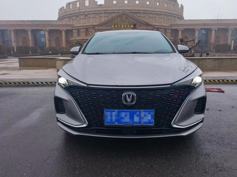 嘉興21年長安汽車逸動1