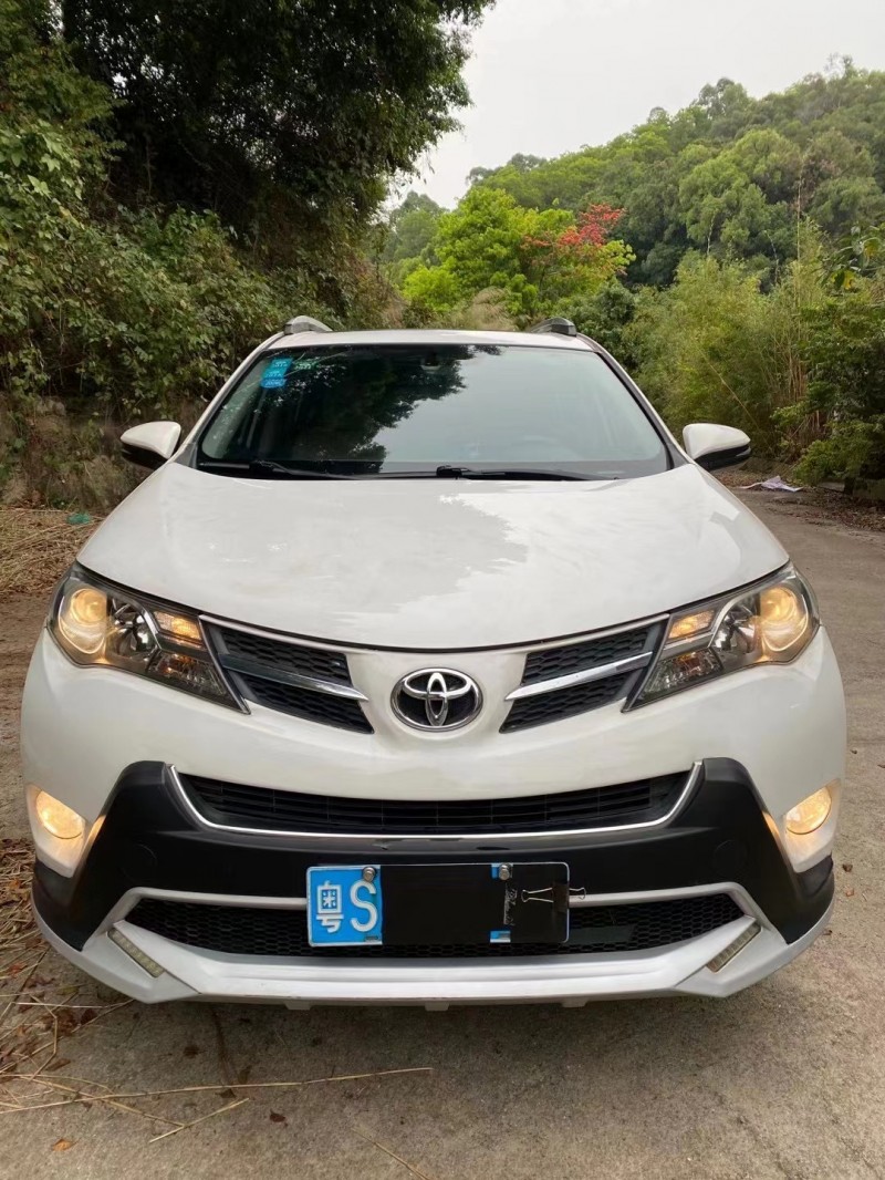 中山14年丰田RAV41
