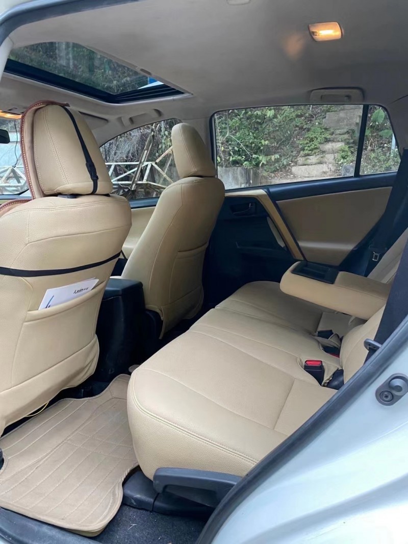 中山14年丰田RAV45