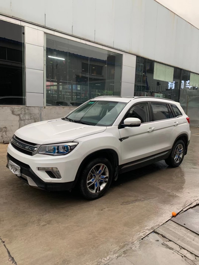 宜昌17年長安汽車CS753