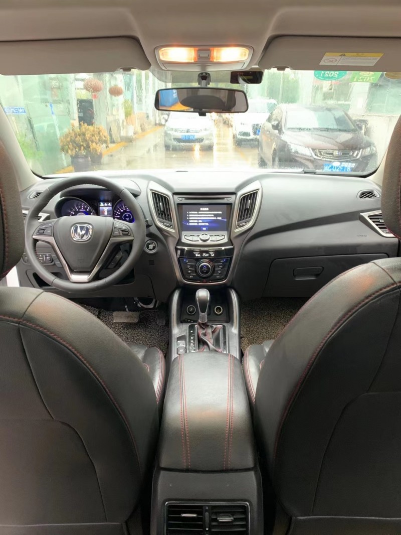 宜昌17年長安汽車CS755
