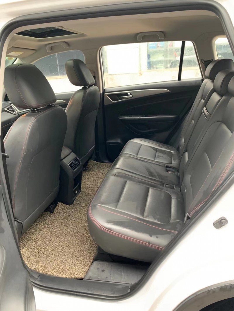 宜昌17年長安汽車CS757