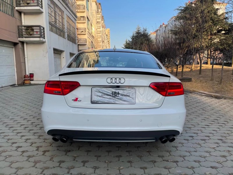 青岛17年奥迪S54